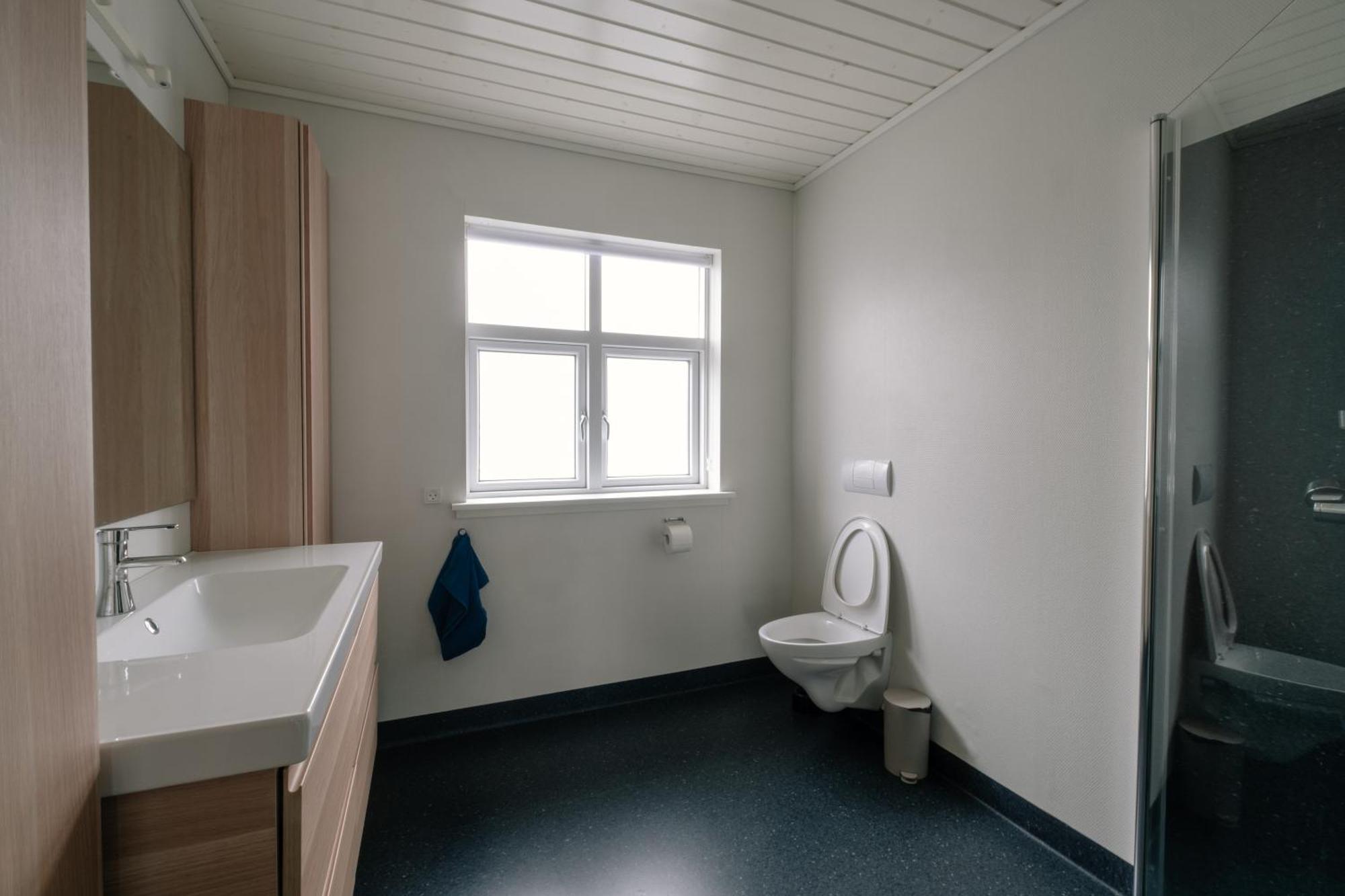Spacious City Center Home By The Sea Klaksvík المظهر الخارجي الصورة