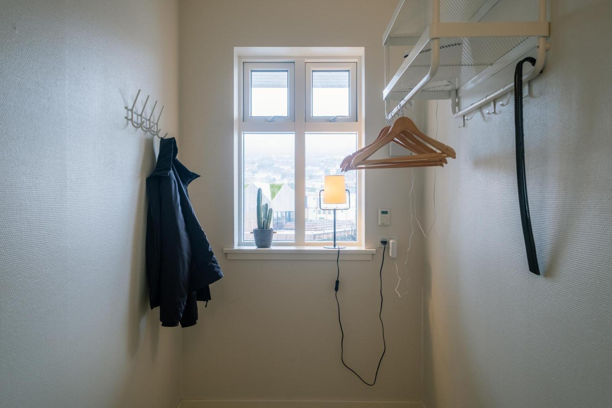 Spacious City Center Home By The Sea Klaksvík المظهر الخارجي الصورة